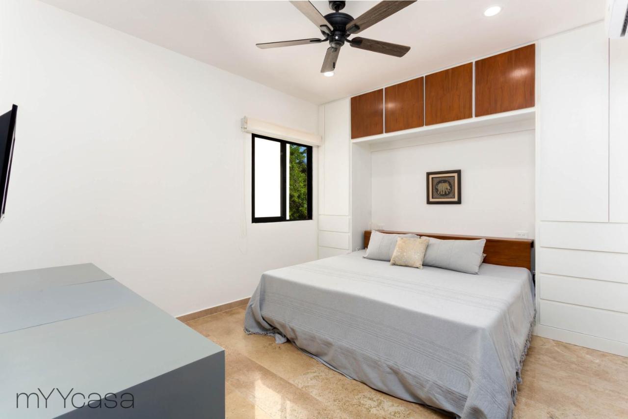 Luxurious 1 Bedroom W/ Pool & Golf Course View Puerto Aventuras Exterior photo
