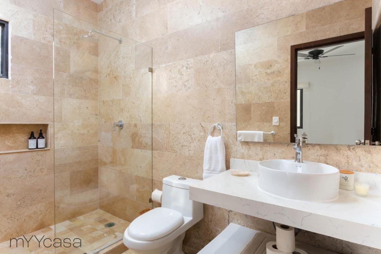 Luxurious 1 Bedroom W/ Pool & Golf Course View Puerto Aventuras Exterior photo