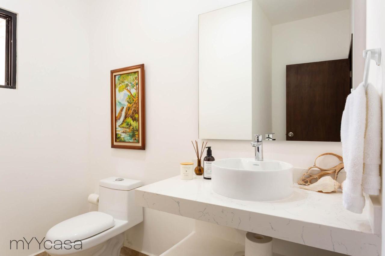 Luxurious 1 Bedroom W/ Pool & Golf Course View Puerto Aventuras Exterior photo