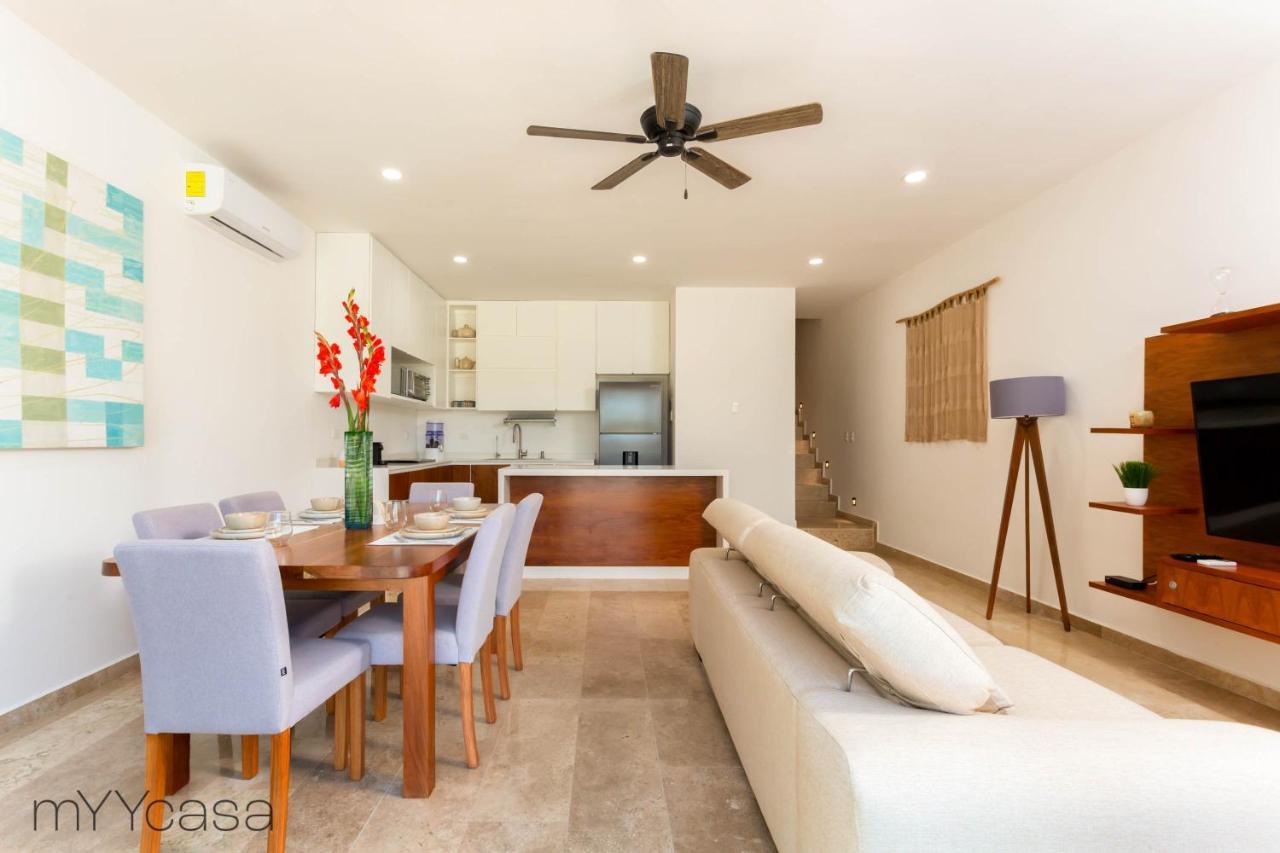 Luxurious 1 Bedroom W/ Pool & Golf Course View Puerto Aventuras Exterior photo