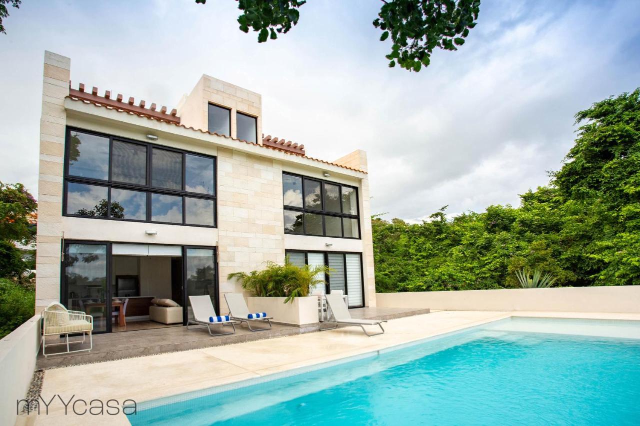 Luxurious 1 Bedroom W/ Pool & Golf Course View Puerto Aventuras Exterior photo