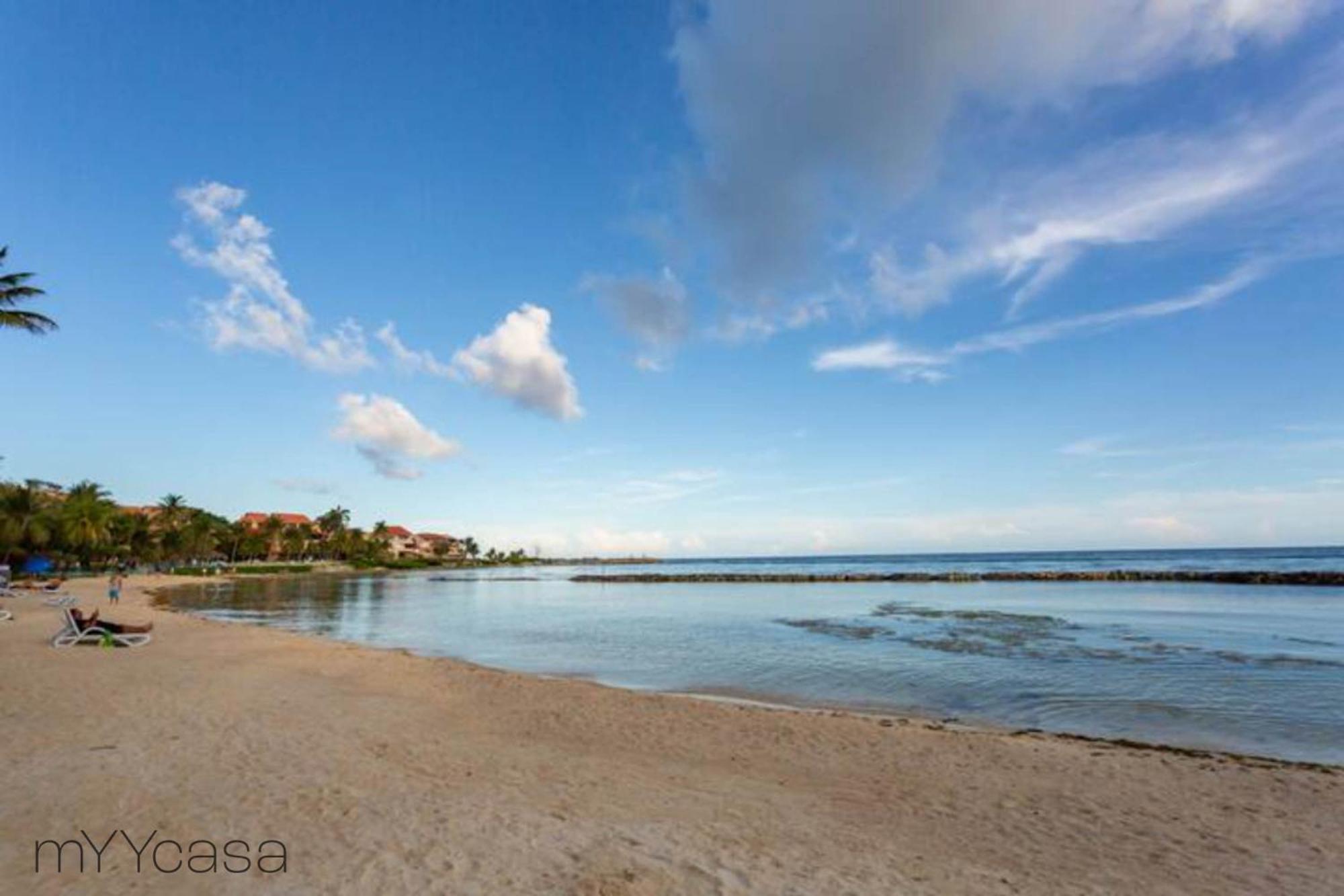 Luxurious 1 Bedroom W/ Pool & Golf Course View Puerto Aventuras Exterior photo