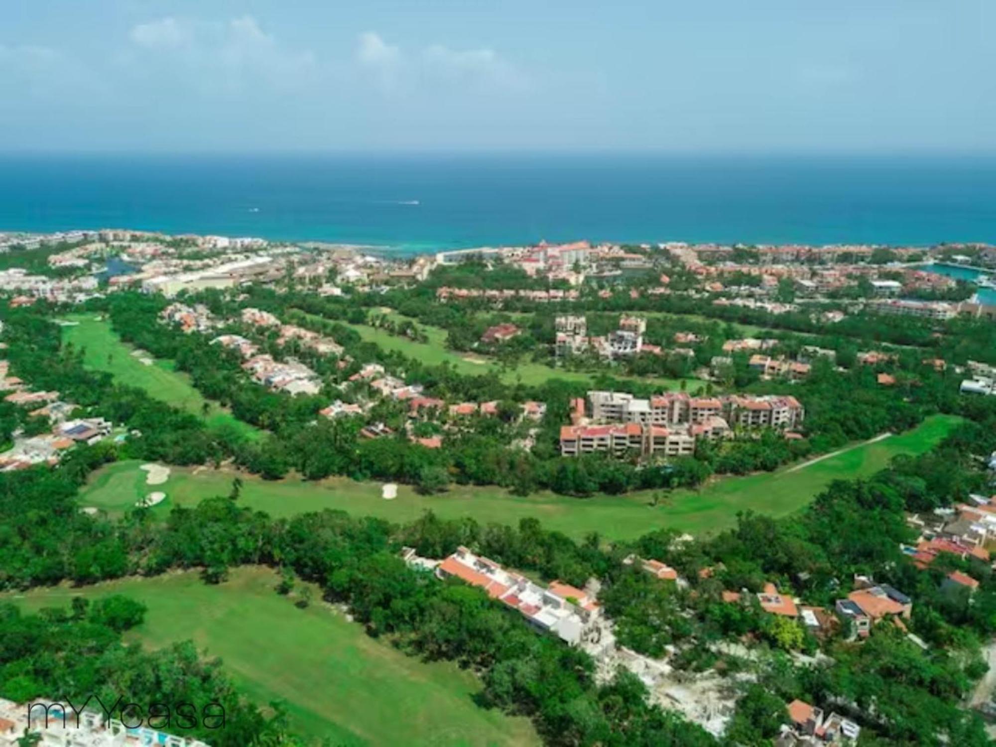 Luxurious 1 Bedroom W/ Pool & Golf Course View Puerto Aventuras Exterior photo